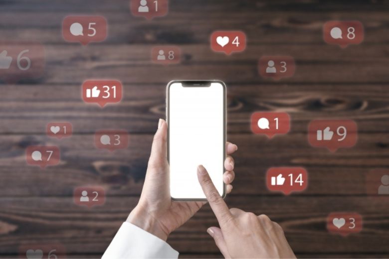 情報発信が稼ぐ力につながる理由