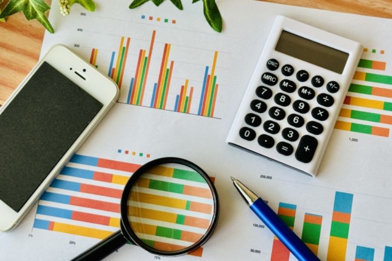 1. 副業が注目される背景