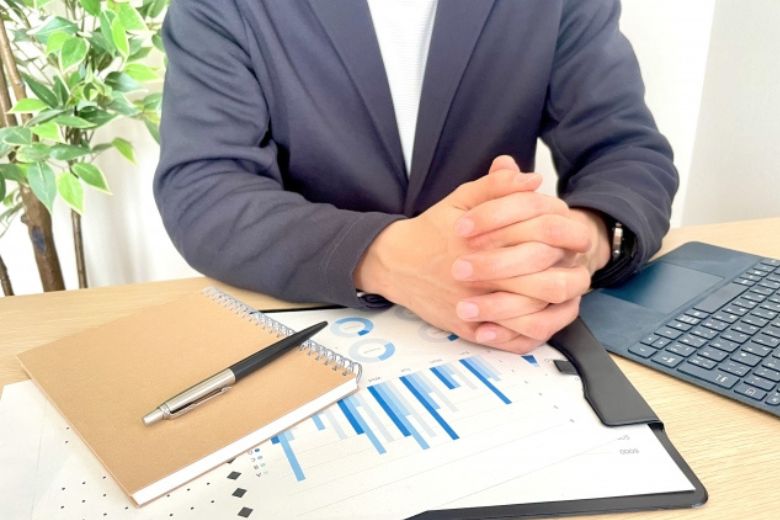 ② 毎年の資産残高を基準に、定率で取り崩す方法