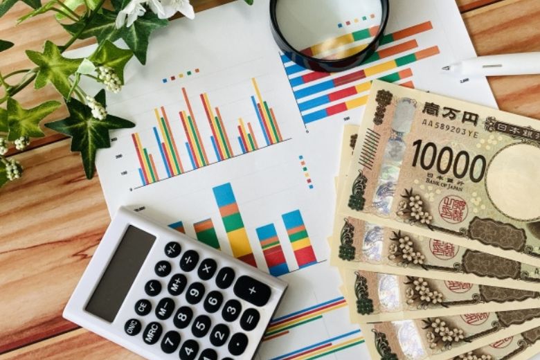 FIREとテーマ型ファンドは相性が悪い