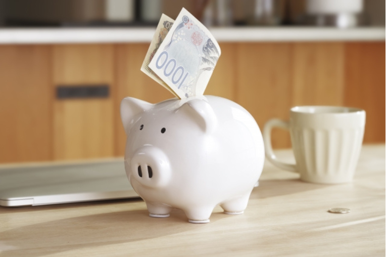 1.家計貯蓄率の低下と経済的自由への距離